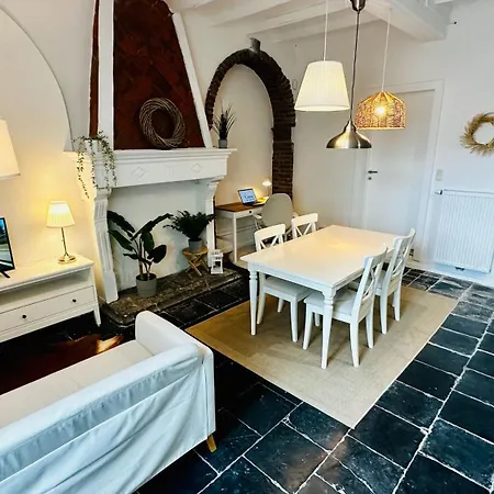 Cense De Lalouette * Saint-Ghislain